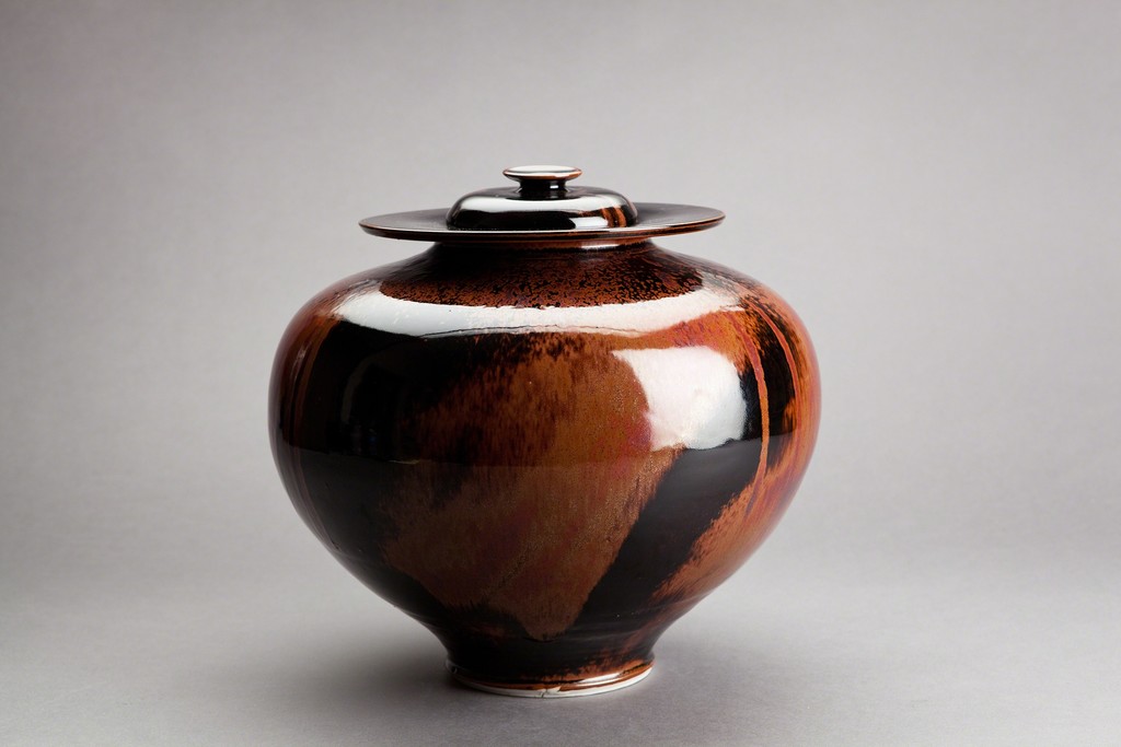 Vase with cover, honan tenmoku glaze